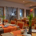 Koenigsteiner Hof فندق 3*
