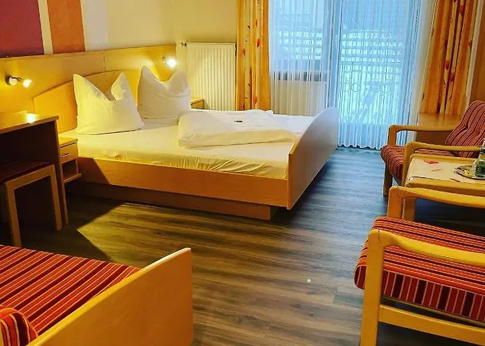 Hotell Koenigsteiner Hof 3*