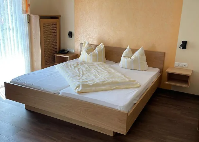 Hotell Koenigsteiner Hof 3*