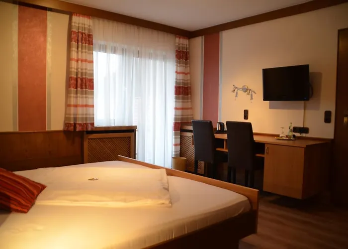 Hotell Koenigsteiner Hof 3*