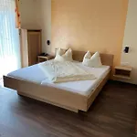 호텔 Koenigsteiner Hof 3*