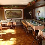 酒店 Koenigsteiner Hof 3*