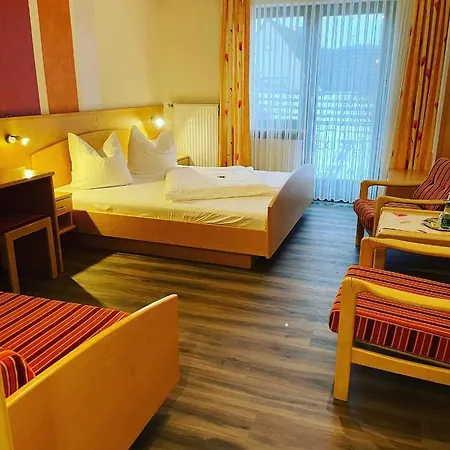 Hotel Koenigsteiner Hof 3*