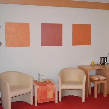 فندق Koenigsteiner Hof 3*