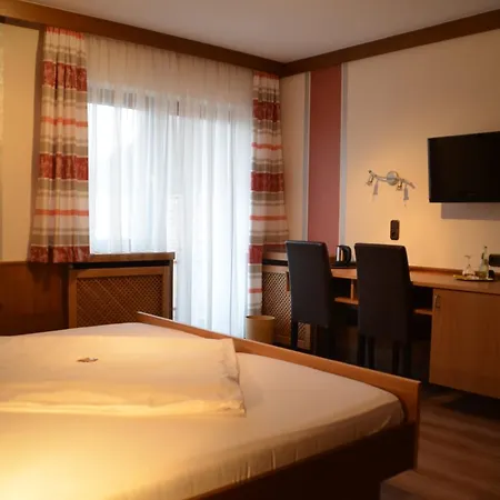 Hotel Koenigsteiner Hof 3*